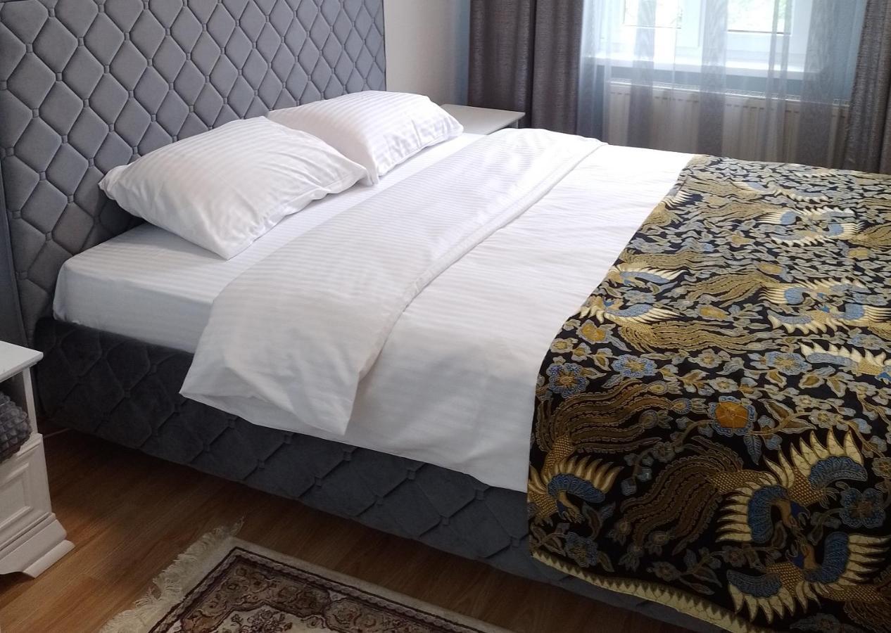 House, Garden & Sauna. Free Parking. Train Stop-200 M. Sea-1 Km. ยูร์มาลา ภายนอก รูปภาพ